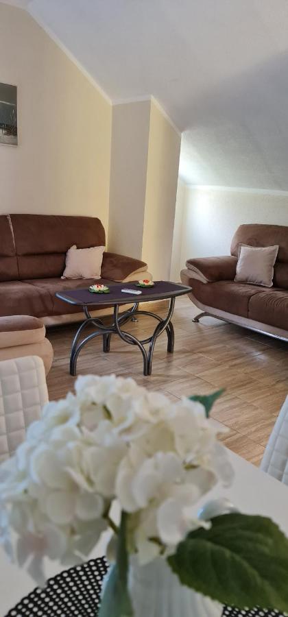 Apartman Nina2 Risan Eksteriør bilde