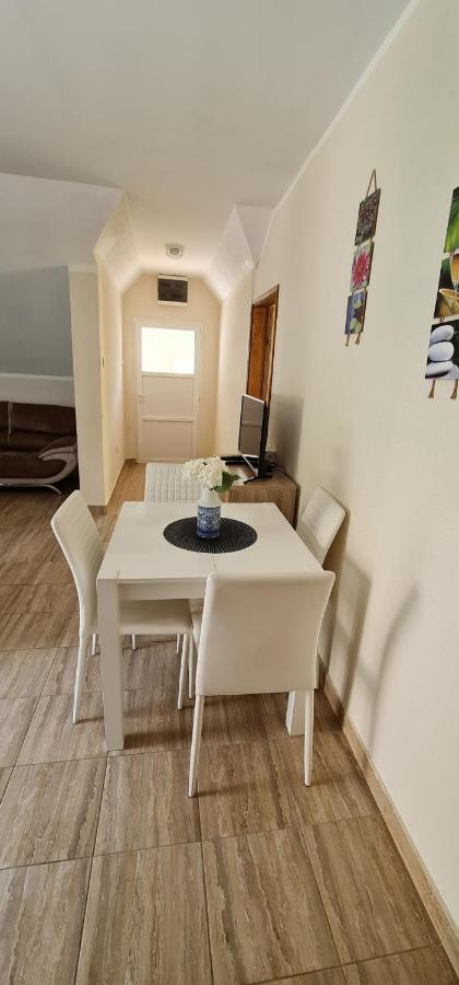 Apartman Nina2 Risan Eksteriør bilde