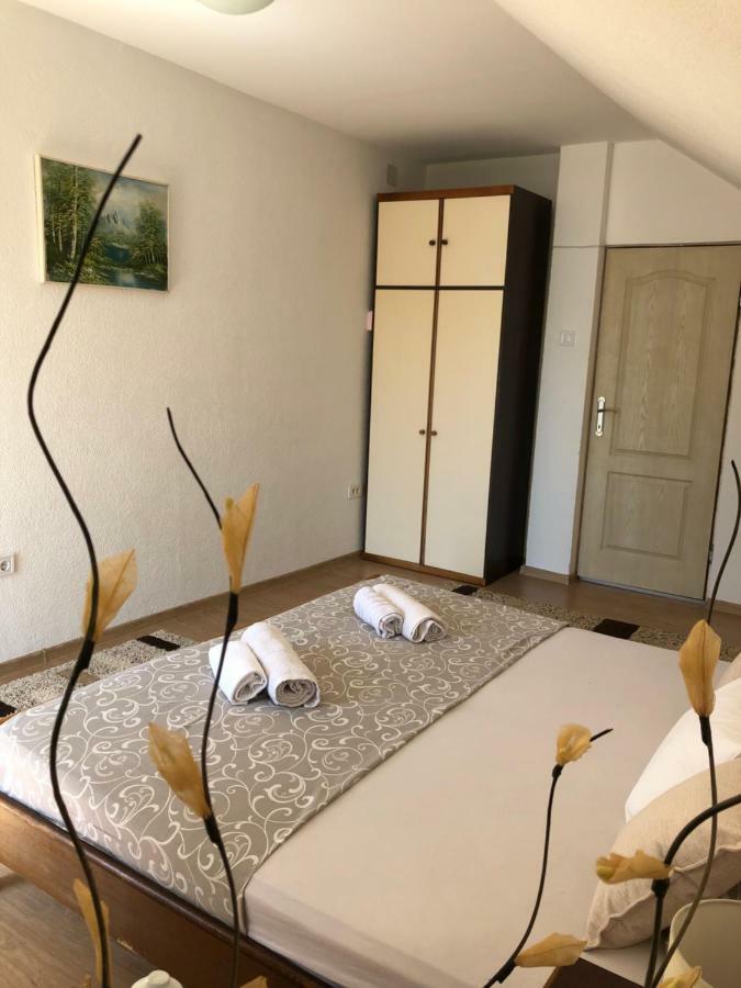 Apartman Nina2 Risan Eksteriør bilde